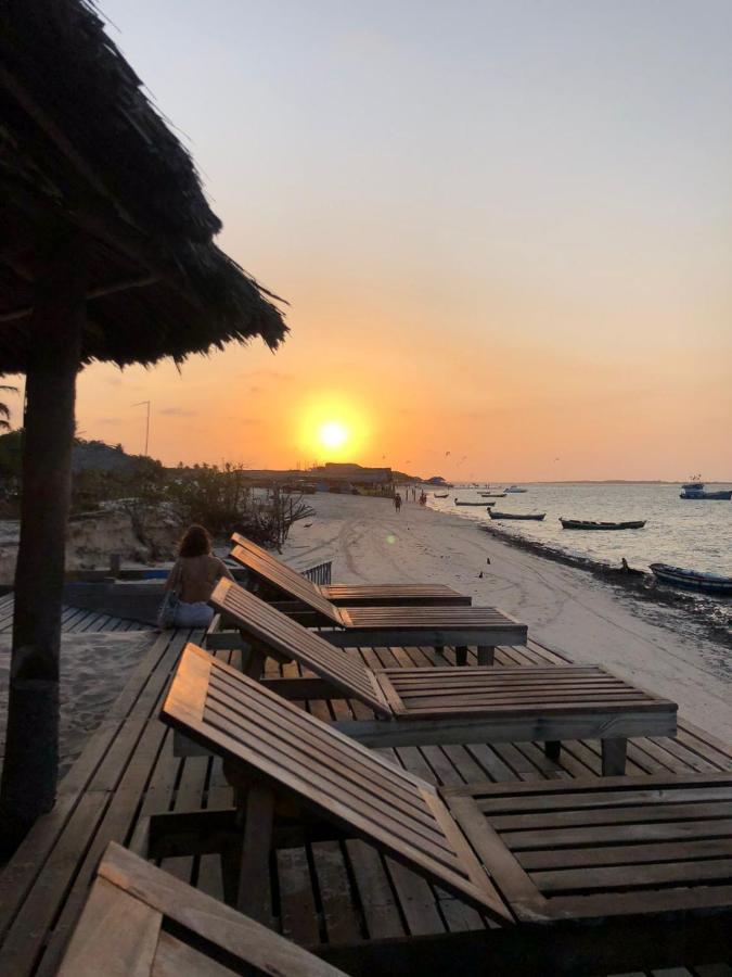 Kite Point Atins Hostel Buitenkant foto